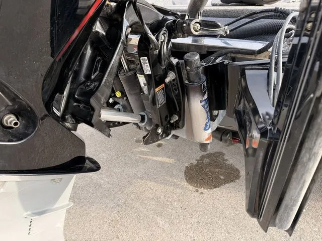 Slide: The Image of Phoenix Bass Boat 921 Elite 2023 - 3