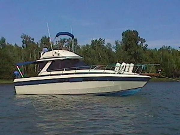 Slide: The Image of Chris-Craft 333 1985 - 1
