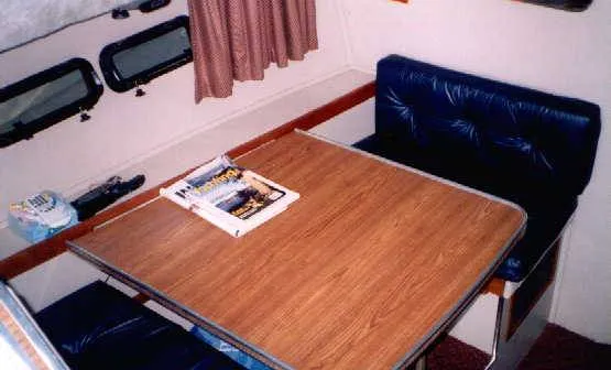 Slide: The Image of Chris-Craft 333 1985 - 5