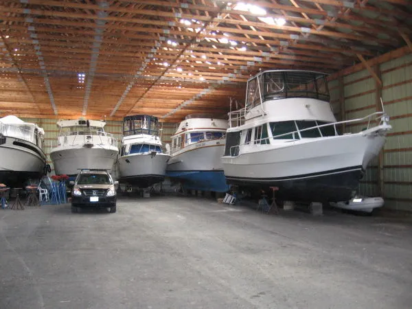 Slide: The Image of Mainship 350/390 Trawler 1997 - 1