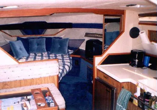 Slide: The Image of Sea Ray Sundancer SRV 300 1985 - 2