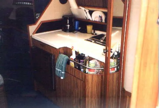 Slide: The Image of Sea Ray Sundancer SRV 300 1985 - 4