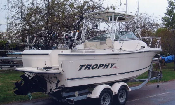 Slide: The Image of Trophy 2352 Walkaround & Tr 2003 - 0