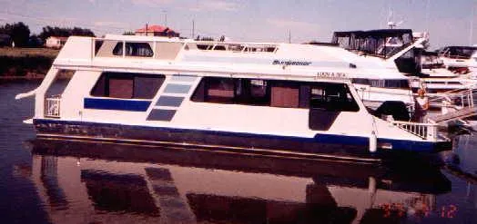 Slide: The Image of THREE BUOYS Sunseeker 46 1988 - 0