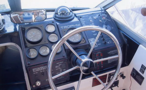 Slide: The Image of Bayliner Trophy 1988 - 2