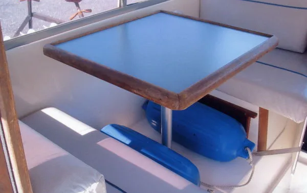 Slide: The Image of Bayliner Trophy 1988 - 4