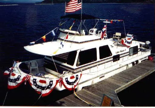 Slide: The Image of Holiday Coastal Cruiser 1994 - 0