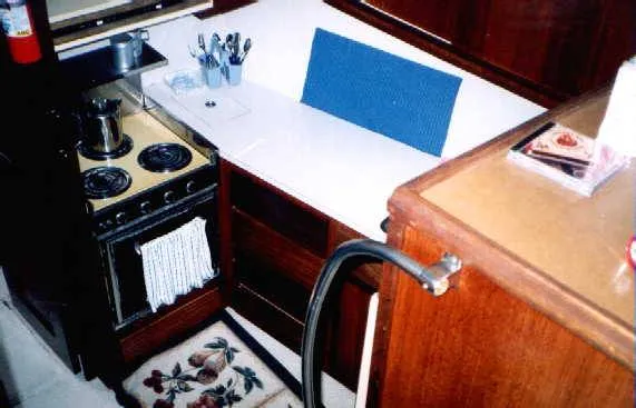 Slide: The Image of Hatteras Double Cabin Motor Yacht 1974 - 3