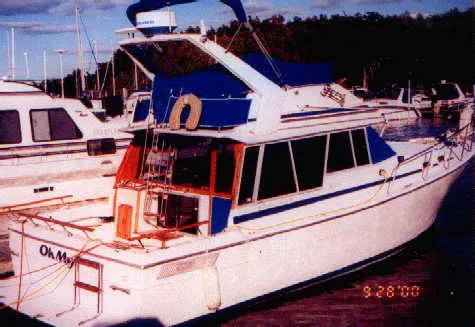 Slide: The Image of Bayliner 3270 MOTOR YACHT 1986 - 0