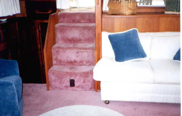 Slide: The Image of Chris-Craft 425 Catalina DC 1985 - 2