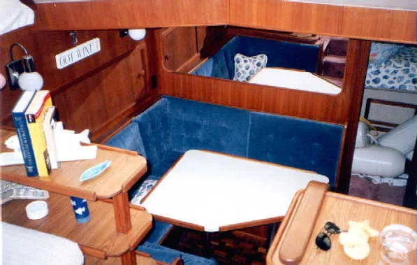 Slide: The Image of Chris-Craft 425 Catalina DC 1985 - 3