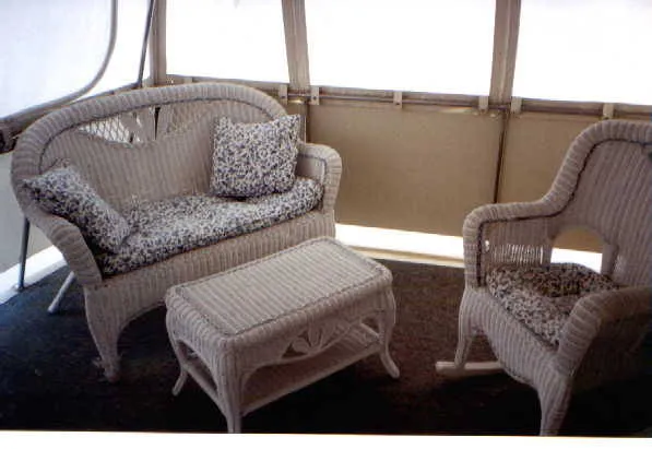 Slide: The Image of Chris-Craft 425 Catalina DC 1985 - 7