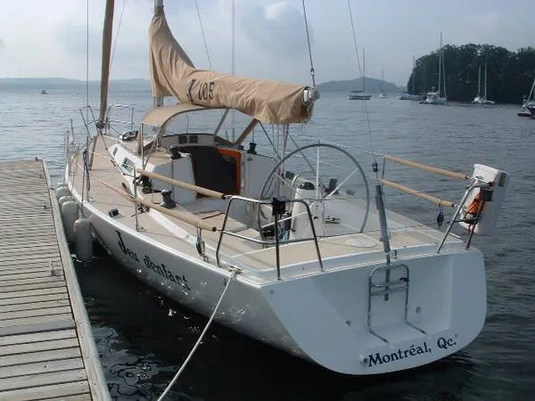 Slide: The Image of J Boats J/105 2000 - 0