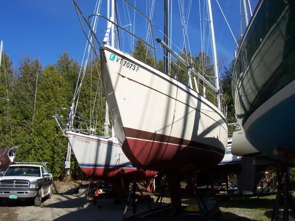 Slide: The Image of Sun Yachts Sun 27 1978 - 1