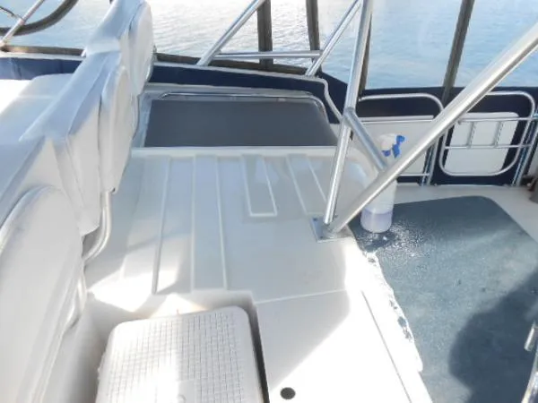 Slide: The Image of Mainship Motoryacht 1996 - 5