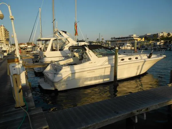 Slide: The Image of Sea Ray 440 Sundancer 1994 - 0