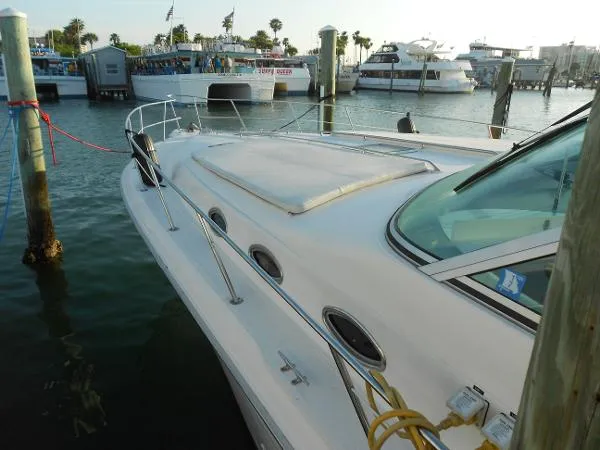 Slide: The Image of Sea Ray 440 Sundancer 1994 - 4