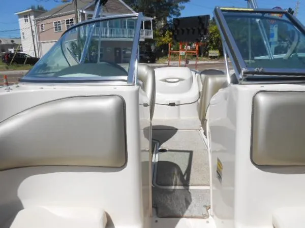 Slide: The Image of Sea Ray Sport Bow Rider 2005 - 8
