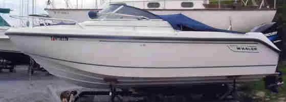 Slide: The Image of Boston Whaler VENTURA 21 2000 - 0