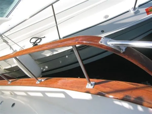 Slide: The Image of Marine Trader 34 DC 1989 - 1