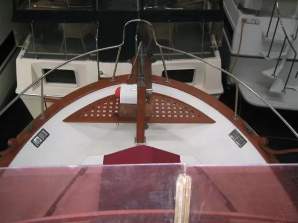 Slide: The Image of Marine Trader 34 DC 1989 - 5