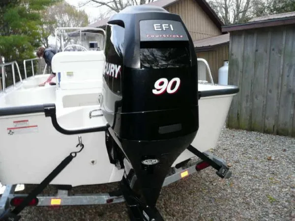Slide: The Image of Boston Whaler 17 Montauk 2009 - 3