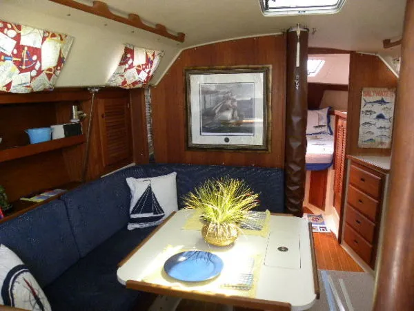 Slide: The Image of Catalina 36 Mk II Tall rig 1990 - 11