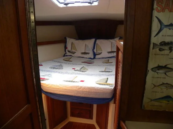 Slide: The Image of Catalina 36 Mk II Tall rig 1990 - 7