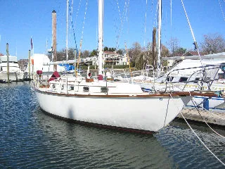Slide: The Image of Cape Dory 36 1981 - 0