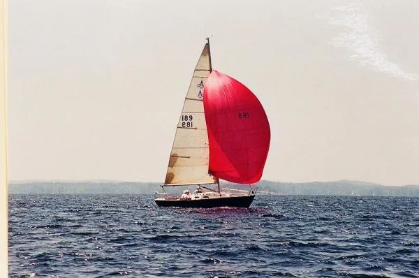 Slide: The Image of Alerion-Express 28 2002 - 3