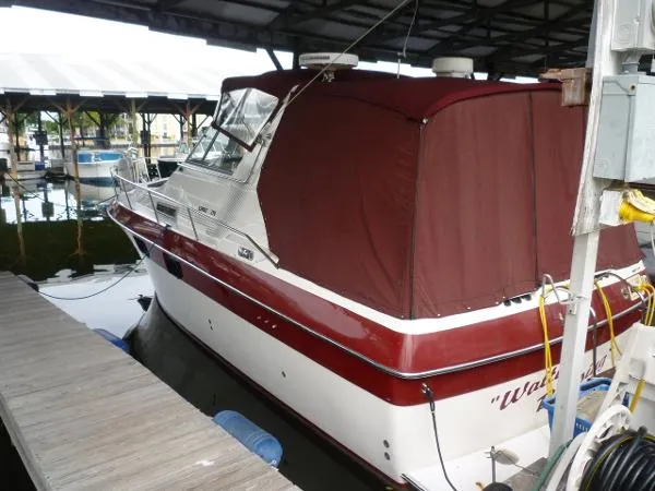 Slide: The Image of Cruisers, Inc. 3370 Esprit 1988 - 3