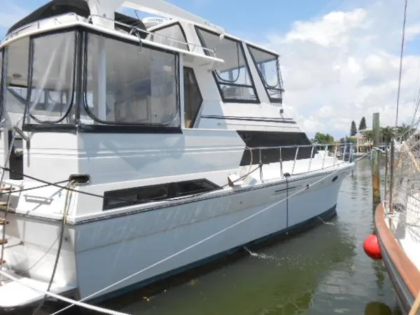 Slide: The Image of Nova Embassy Sundeck Motor Yacht 1989 - 3