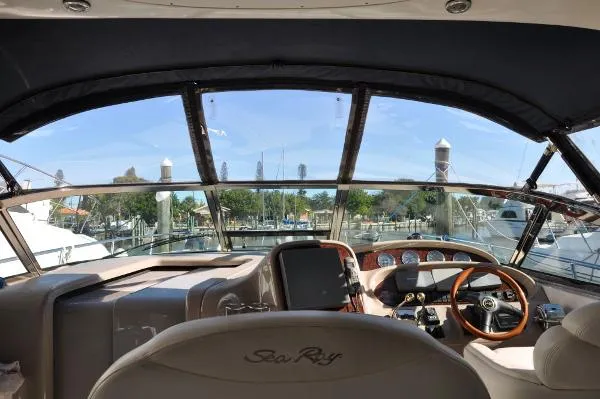 Slide: The Image of Sea Ray Sundancer 2004 - 6