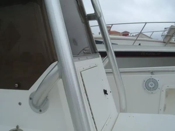 Slide: The Image of Contender Fisherman 1997 - 10