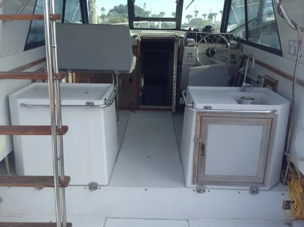 Slide: The Image of Wellcraft 3200 Sport Bridge 1986 - 5