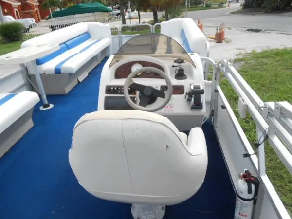 Slide: The Image of Mercury Boat Aluminum Pontoon 2005 - 11