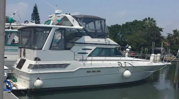 Slide: The Image of Sea Ray 440 Aft Cabin 1991 - 0
