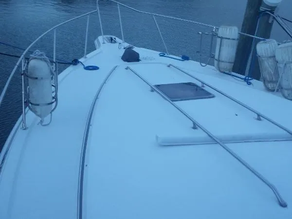 Slide: The Image of Sea Ray 440 Aft Cabin 1991 - 3