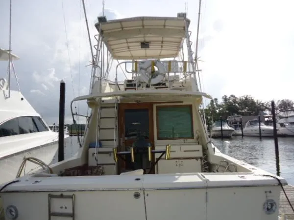 Slide: The Image of Hatteras 36 Sport Fisherman 1984 - 6