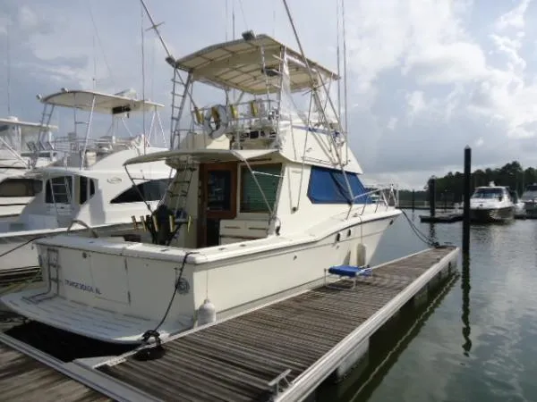 Slide: The Image of Hatteras 36 Sport Fisherman 1984 - 8