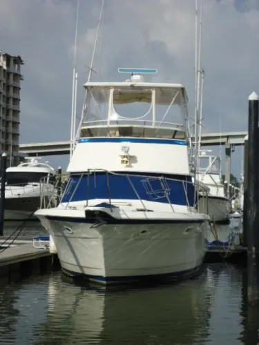 Slide: The Image of Hatteras 36 Sport Fisherman 1984 - 9