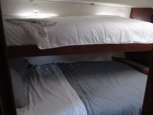 Slide: The Image of SEA RAY DIESEL 410 Aft Cabin/Twin Diesel 1987 - 9
