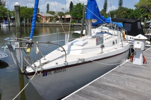 Slide: The Image of Pearson Sloop 1975 - 7