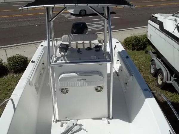 Slide: The Image of Sea Fox 230 Center Console 2005 - 8