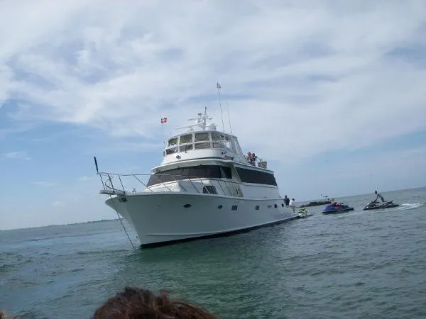 Slide: The Image of HARGRAVE Motor Yacht 1989 - 2