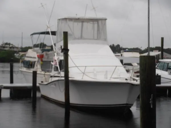 Slide: The Image of Luhrs Tournament 320 Convertible 1989 - 1