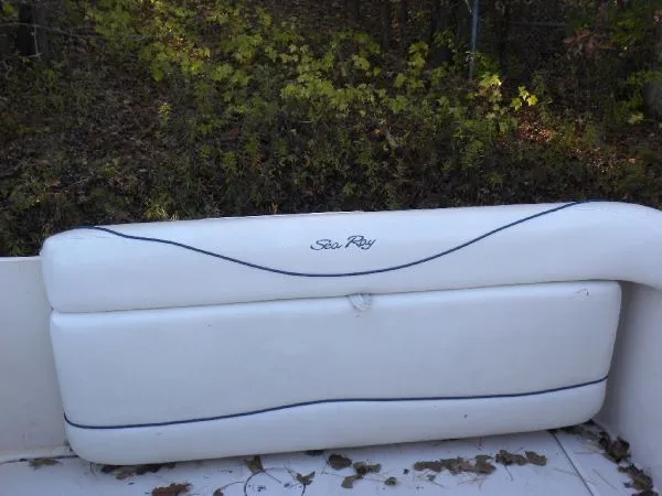 Slide: The Image of Sea Ray 240 Sundancer 2000 - 6