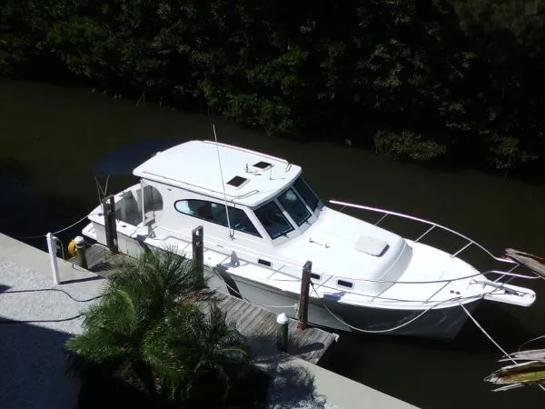 Slide: The Image of Mainship Pilot Sedan 1999 - 1