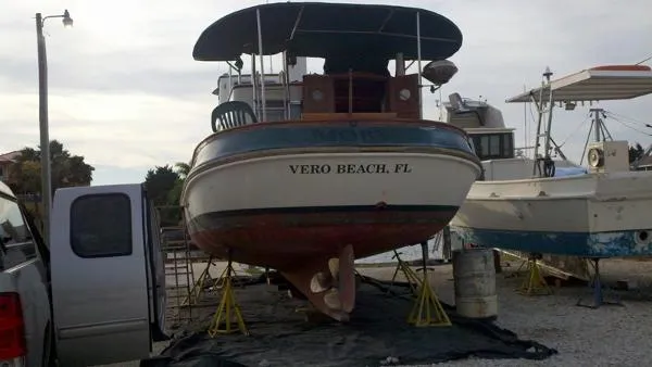 Slide: The Image of Lord Nelson Victory Tug 1984 - 3