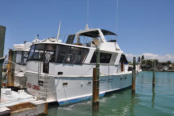 Slide: The Image of Hartmann Palmer Fly Bridge / Motor Yacht 1985 - 1